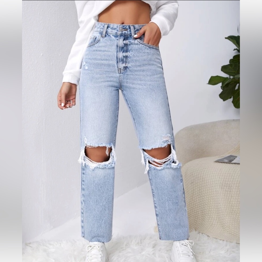 Small light wash high waisted jeans